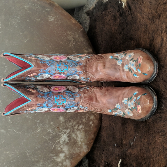 MACIE BEAN Rose Garden distressed leather floral embroidered cowgirl boots sz 8 - Picture 9 of 16